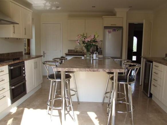 Kitchen (2)