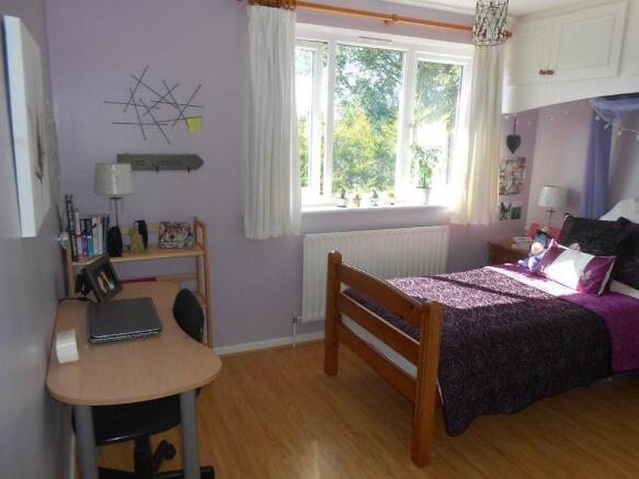 Fenside_Drive18._-_bedroom_(3).jpg