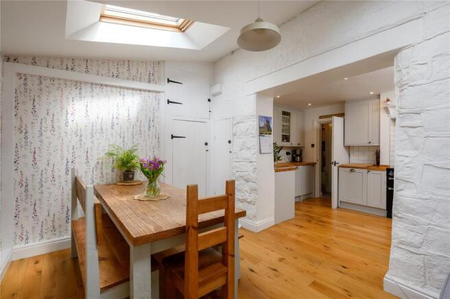 3 bed Terraced for sale Image 6