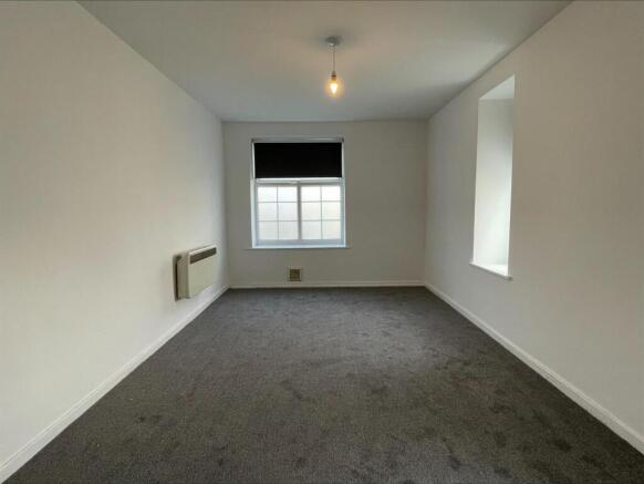 Flat 8 StMC Main room.jpeg