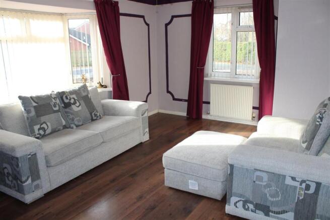 lounge 1.jpg