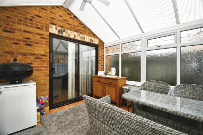 3 bed Detached for sale Image 11