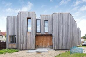 1, Crowntree Mews, Mill Hill, London NW7 1TR