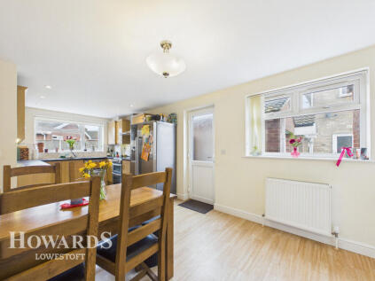Pinewood Avenue, Lowestoft