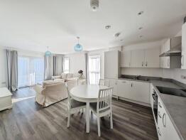 8, Beaulieu Place, Station Road, Hook RG27 9QG