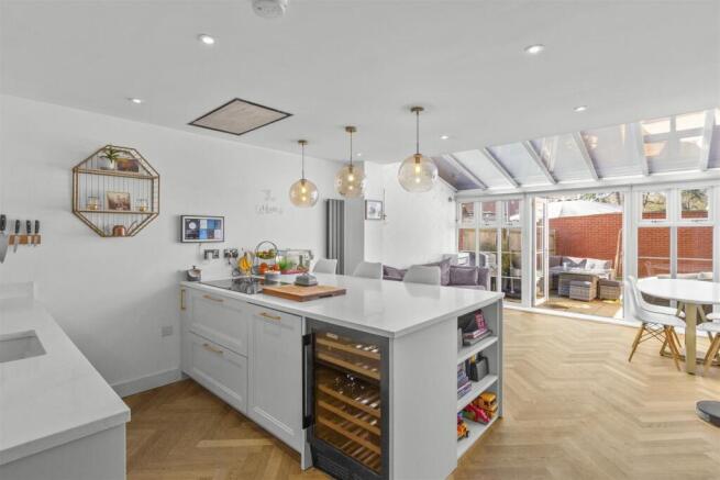 25 Kilty Place, HP11 1DG-9.jpg