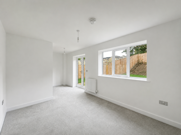 3 bed Semi-Detached for sale Image 4