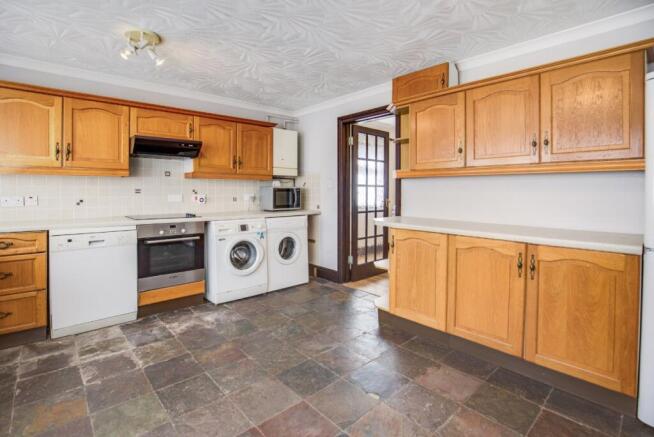 Warwick Avenue, Woodbridge photo 5