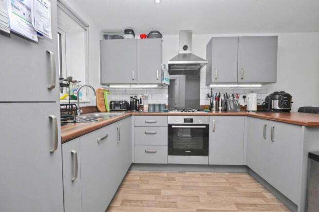 Longhedge photo 4