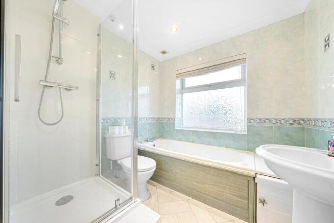 3 bed Semi-Detached for sale Image 8