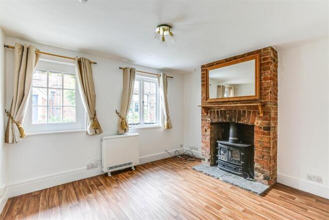 4 Reception Room.jpg
