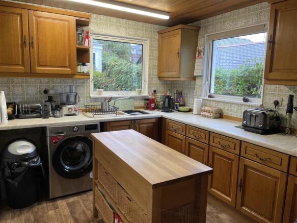 Kitchen: