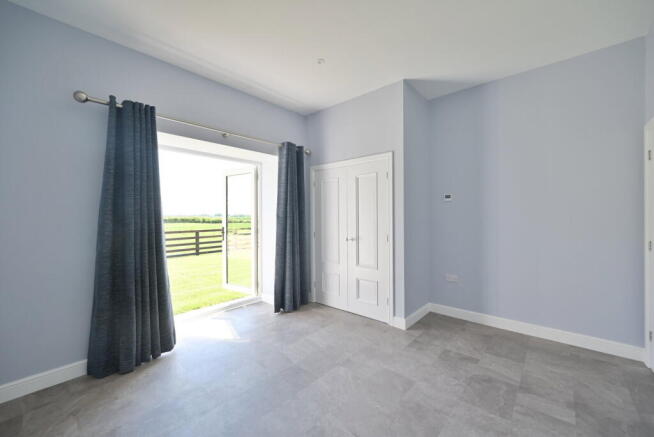 2 bed Barn Conversion to rent Image 11