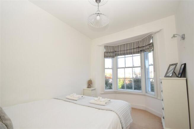 3 bed Terraced to rent Image 7