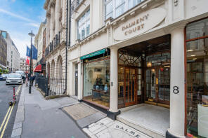 Flat 10, 8 Dalmeny Court, Duke Street St James's, London SW1Y 6BL