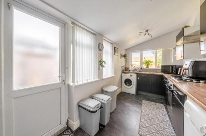 3 bed Terraced for sale Image 5
