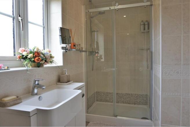 Master En-suite