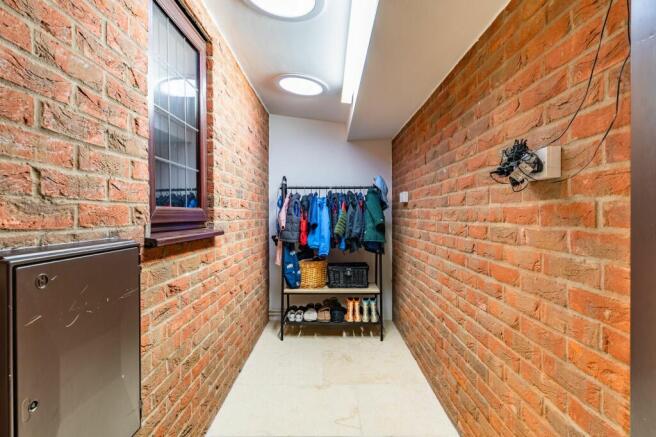 Photo 31