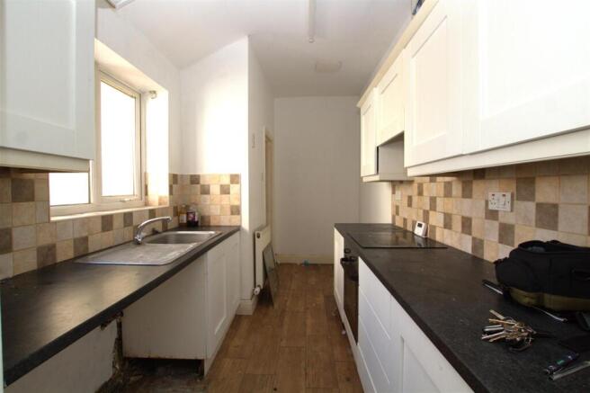 KITCHEN ANGLE 2.jpg