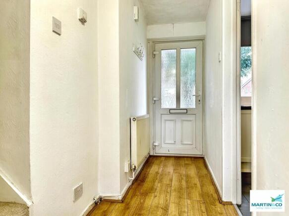 2 Entrance Hall