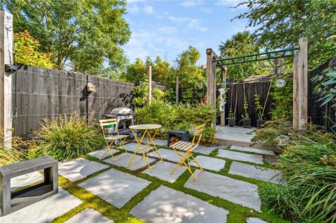 Lucien Road, London, United Kingdom, SW17