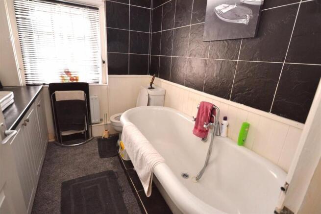 New bathroom a.jpg
