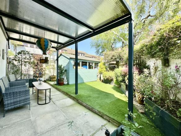 Rear_Patio_Area.jpg