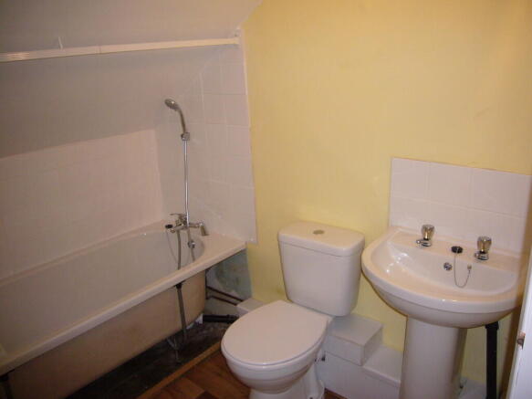2 bed Flat to rent Image 4