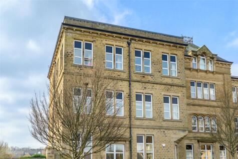 Annie Smith Way, Birkby, Huddersfield, HD2