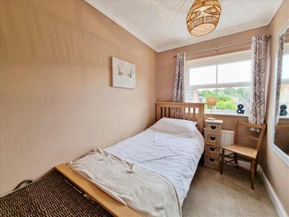 Bedroom 3: