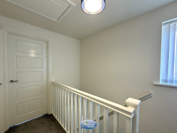 3 bed Semi-Detached for sale Image 12