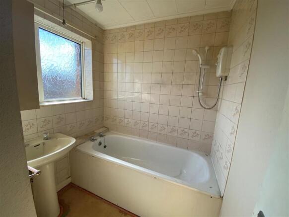 bathroom.2.jpg