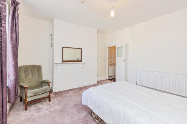 4 bed Terraced for sale Image 10
