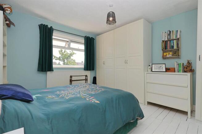 3 bed Semi-Detached for sale Image 9