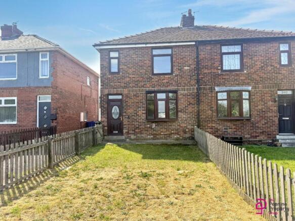 2 bed Semi-Detached to rent Image 9