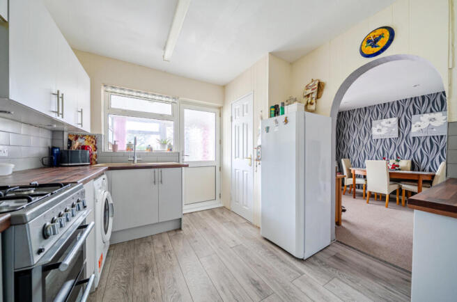 1399712-4-6966241...