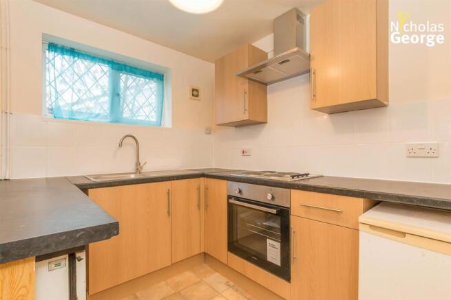 Michaelwood close 35 kitch.jpg