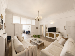 Penthouse 1, North Gate, Prince Albert Road, London NW8 7EL