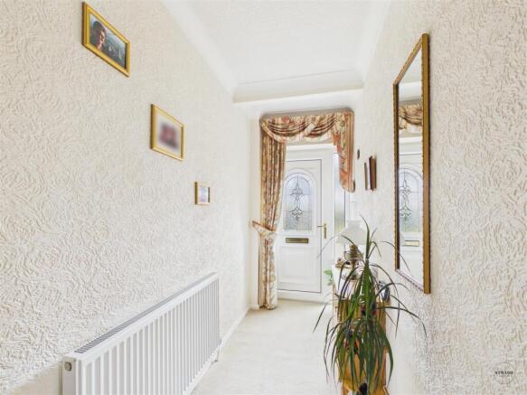 CAM03252G0-PR0152-STILL008.jpg