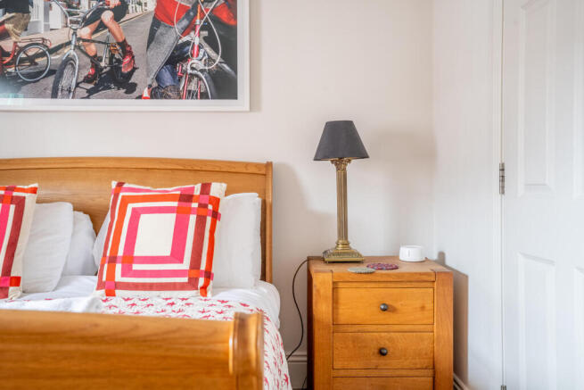 2 bed Apartment for sale Image 10