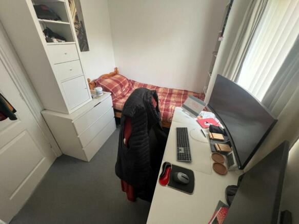 Photo 8