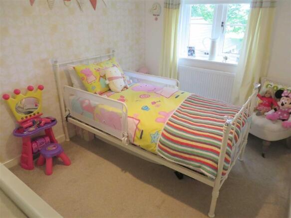 BEDROOM 3 (REAR)