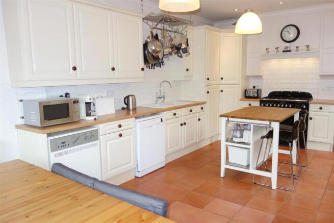kitchen3.JPG