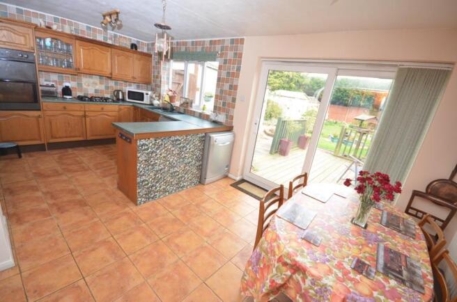 Dining/Kitchen