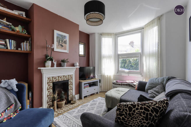 Queens Avenue, Watford photo 4