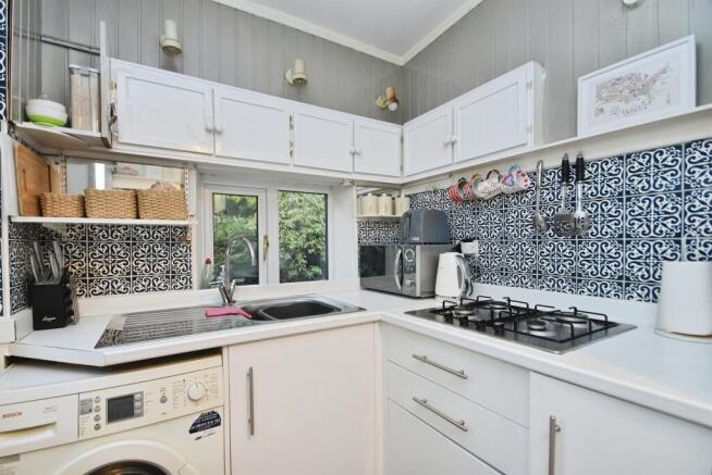 3 bed Semi-Detached for sale Image 5