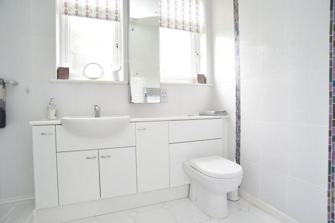 2 bed Flat for sale Image 8