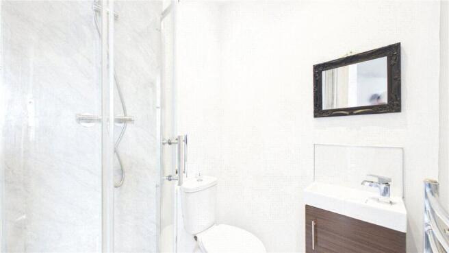 12 bed Apartment to rent Image 4