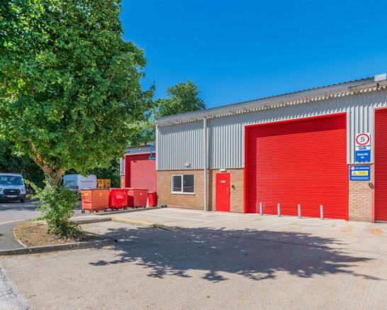 Unit-L-Chippenham-Trade-Centre-13.jpg