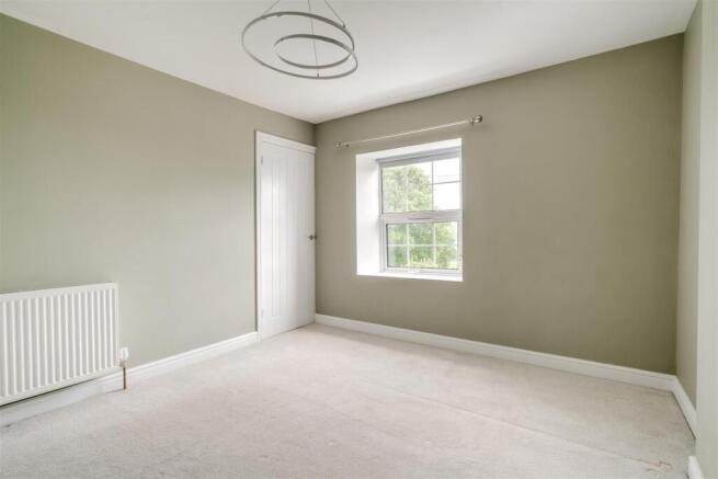 Bedroom1-4.jpg